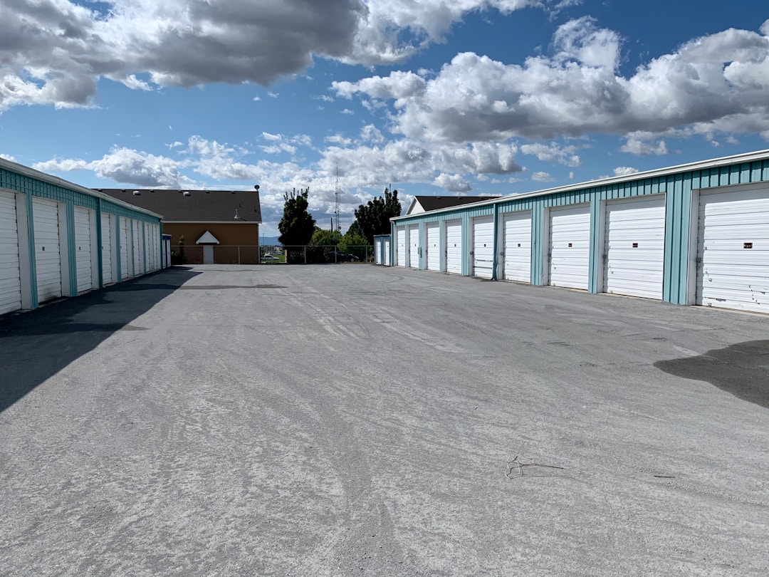 5 Tips for Choosing the Best Self Storage Facility 1 img